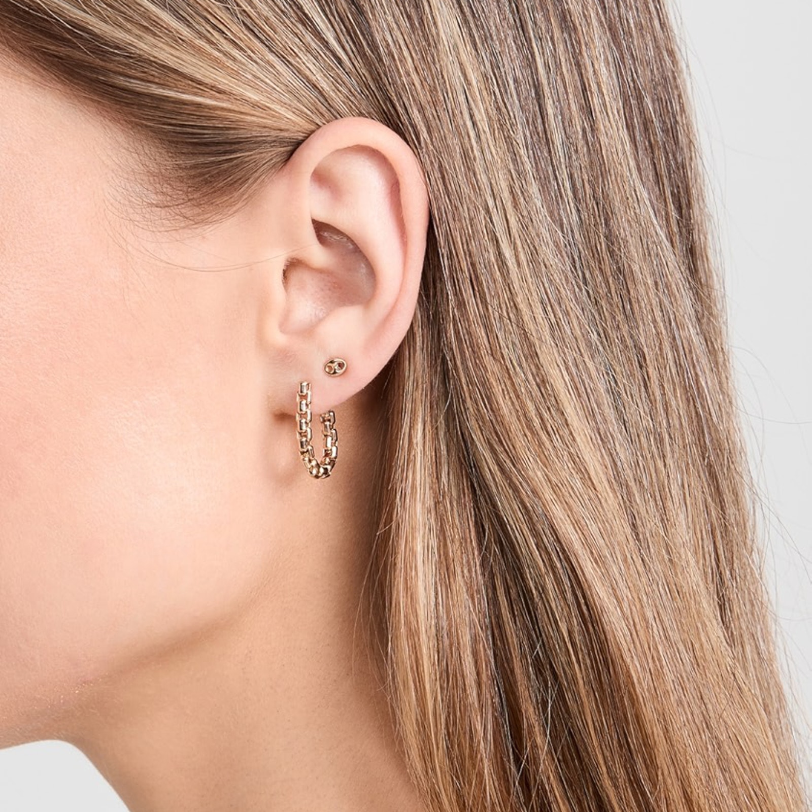 Zoe Chicco 14k Gold Large Box Chain Huggie Earrings — image 2 of 8